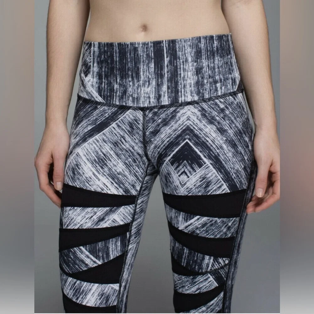 lululemon athletica Black and Gray Geometric Leggings